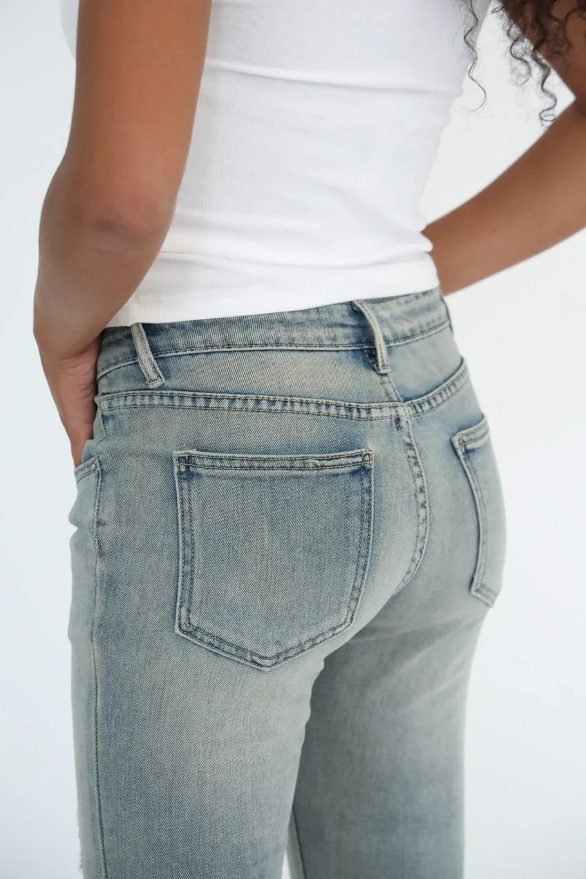 „Ripped“ Jeans Hellblau