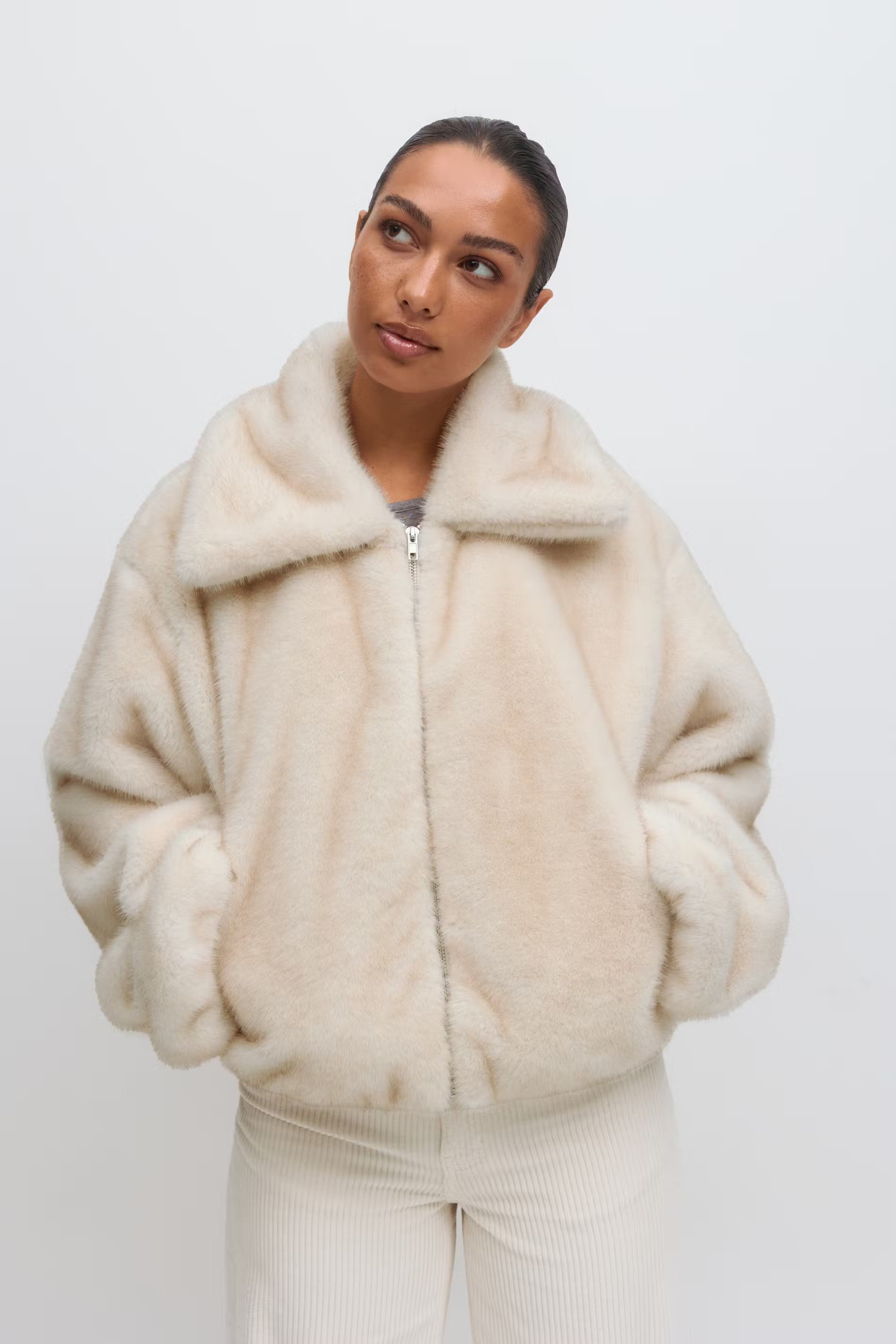 „Fur" Jacke Weiß