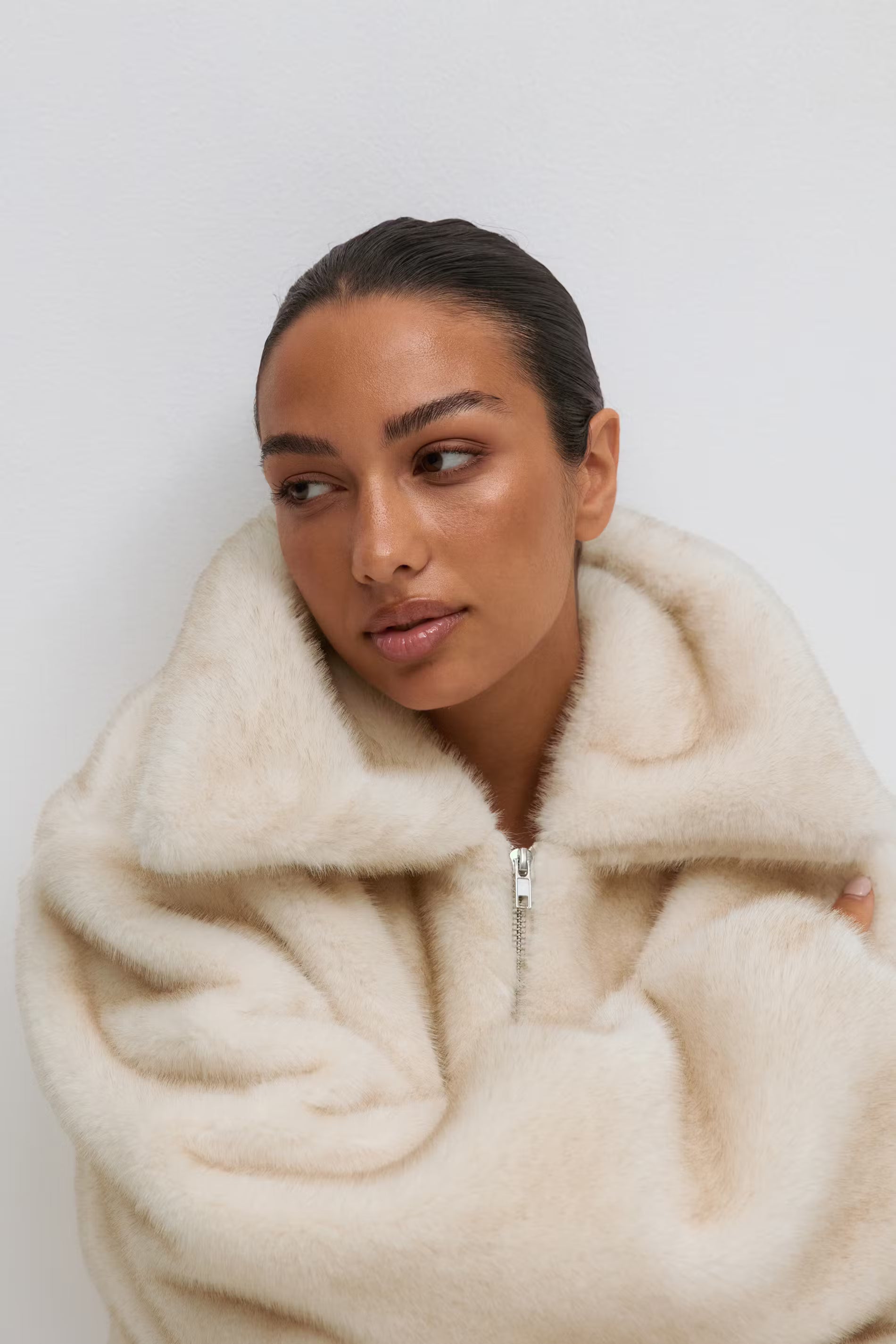 „Fur" Jacke Weiß