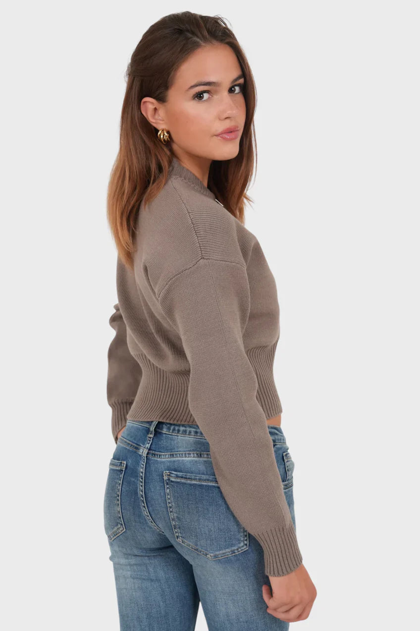 „Belle" Weste Stone