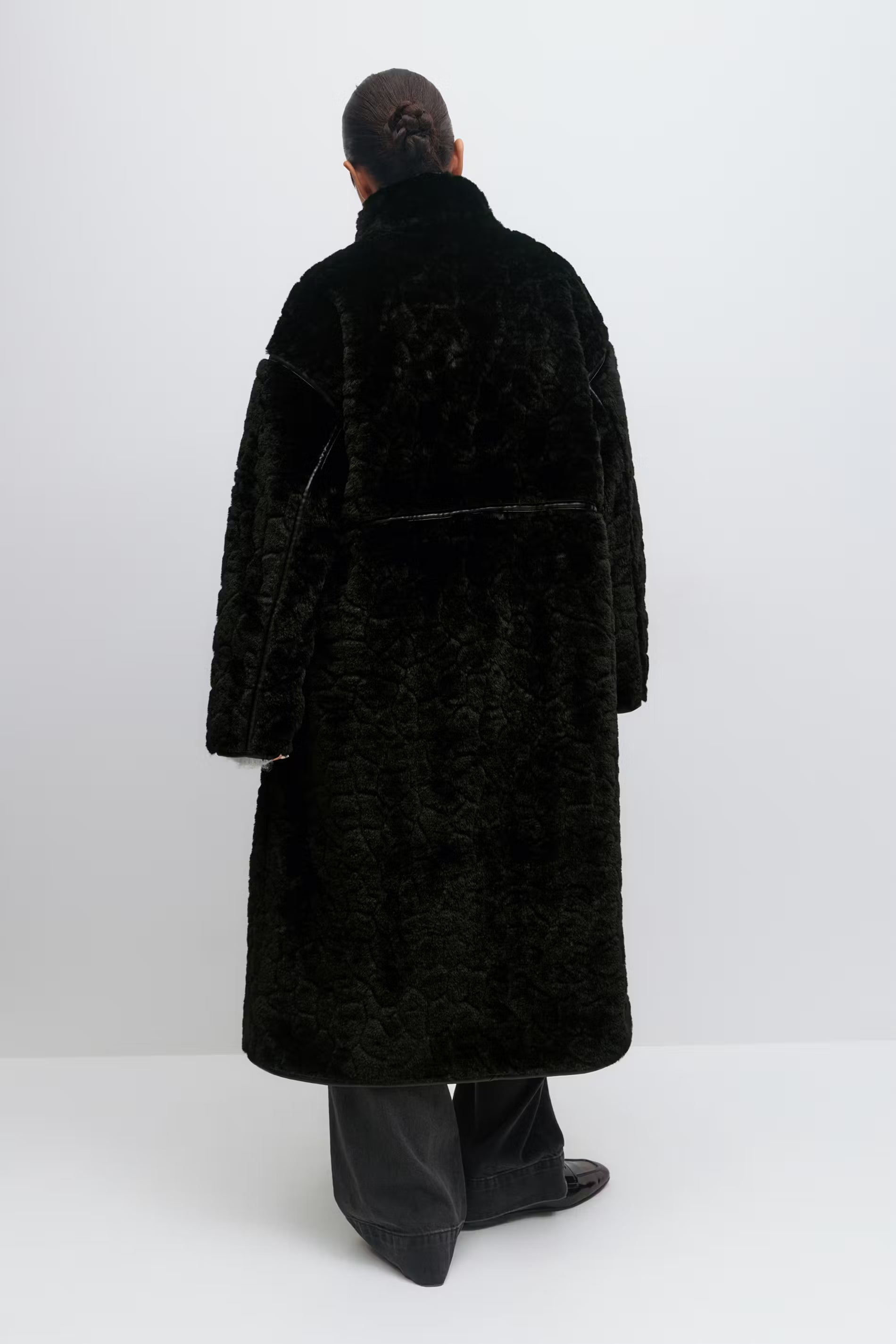 „Fur" Teddyjacke Schwarz